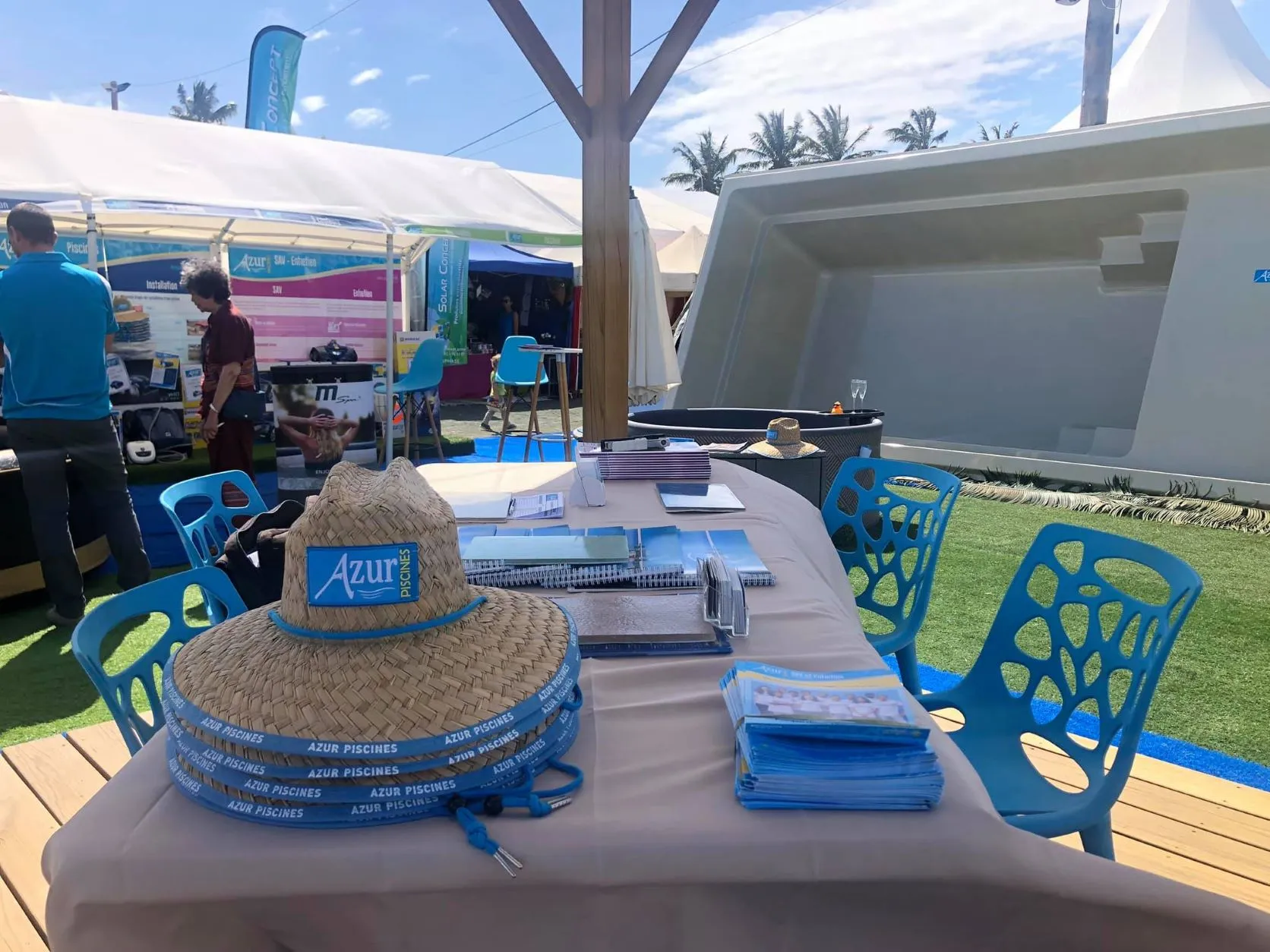 AZUR PISCINES NOUMEA NC