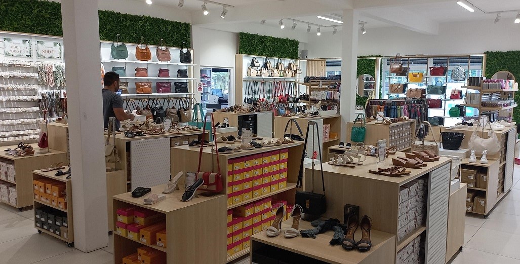 CHAUSSURES ET SACS A MAIN MARBELLA NC