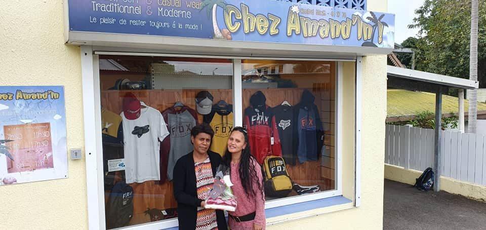 DEVANTURE MAGASIN CHEZ AMAND IN BOURAIL