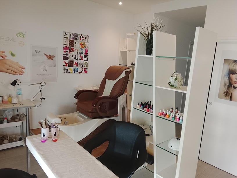 ESPACE ONGLERIE PEDISPA LOU B COIFFURE NOUMEA