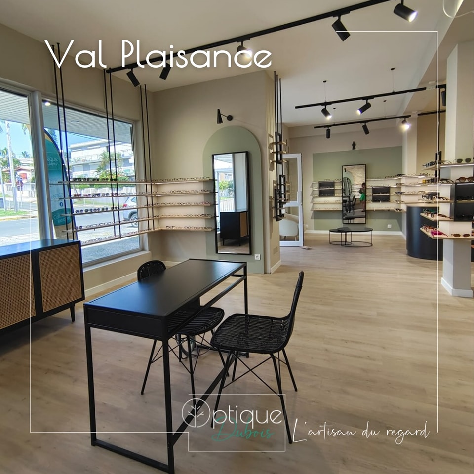 INTERIEUR BOUTIQUE OPTIQUE DUBOIS VAL PLAISANCE