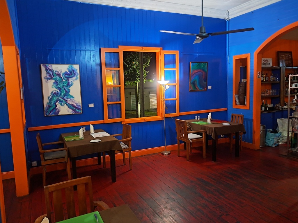 INTERIEUR L ARLEQUIN RESTAURANT NOUMEA