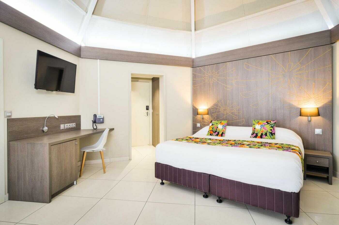 KOULNOUE VILLAGE INTERIEUR CHAMBRE