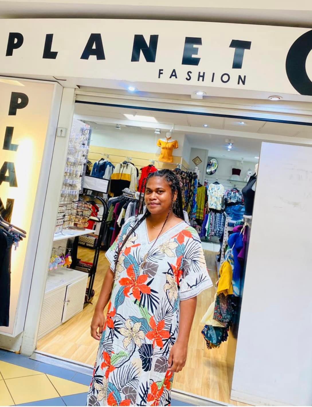 PLANET FASHION KONE ROBE OCEANIENNE