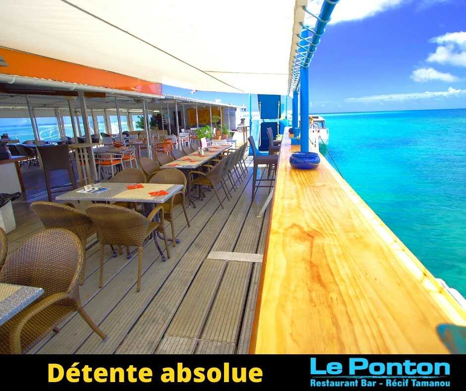 LE PONTON TABLES DE RESTAURANT