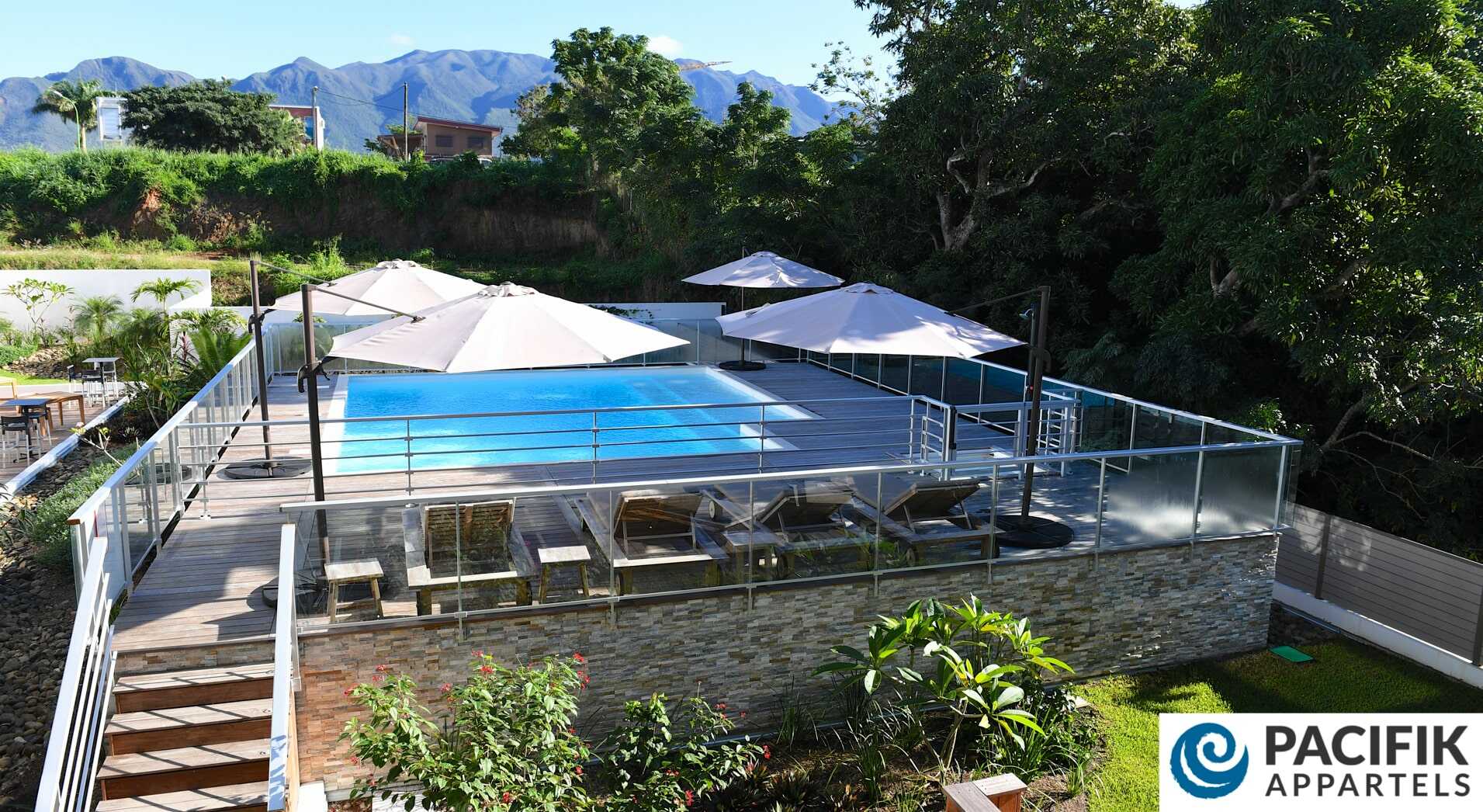 PACIFIC KONE PISCINE