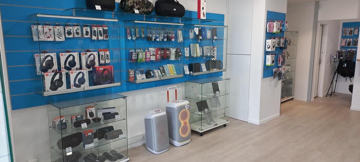 RAYON MAGASIN MOBILE MANIA PORT PLAISANCE