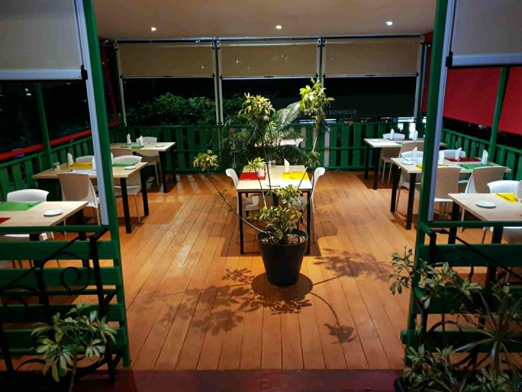 TERRASSE L ARLEQUIN RESTAURANT NOUMEATERRASSE L ARLEQUIN RESTAURANT NOUMEA