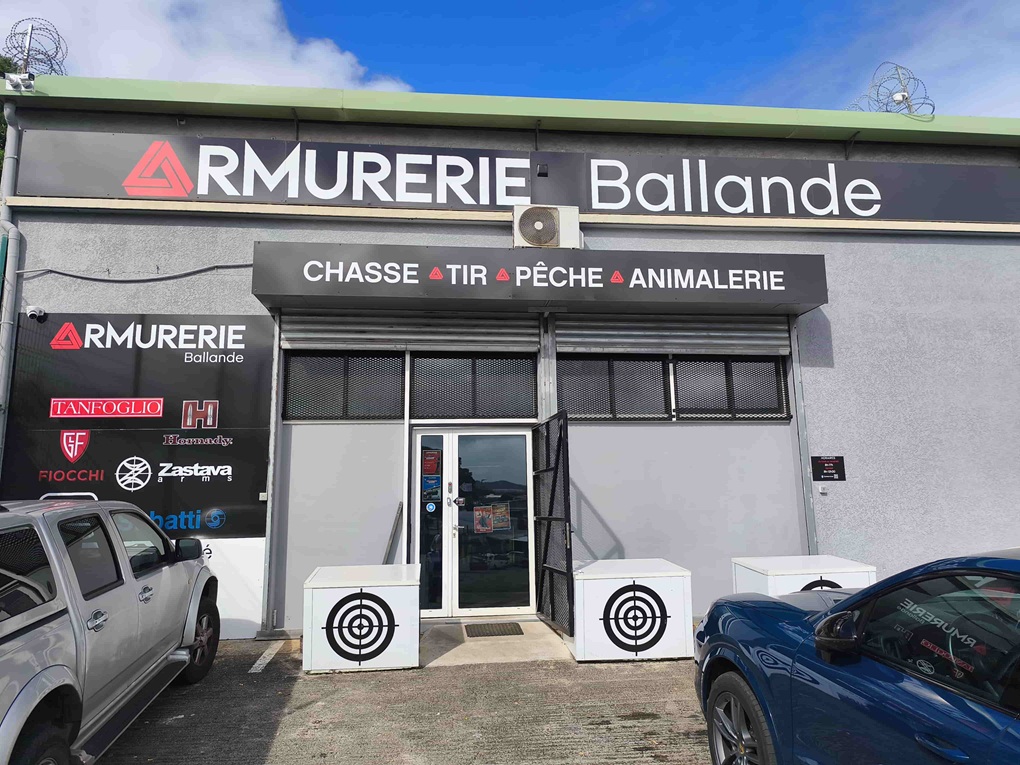 façade-Armurerie-ballande-noumea